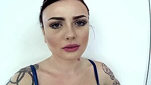 Я в шоке от того, как Хлоя Картер берет огромный член в глотку в POV