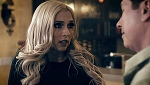 Christie Stevens โดนสามีกับลูกเลี้ยงรุมเย็ดสองทาง