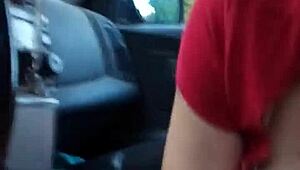 Práve som ju videl prehltnúť dva orechy ako nič. Divoká scéna!