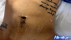 Novinho z mojí školy bere tvrdý pták do těsného zadku na lekci