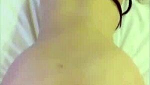 Kongkek pantat dan pepek remaja Asia 18+, memancut semasa jilat.