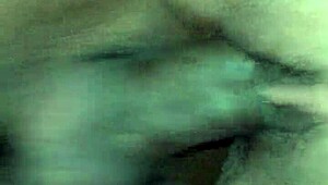 Ung amatør fra favela knuller med hot fyr i dampende action