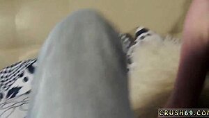 Remaja Jerman 18+ dapat facial, seluar dalam merah jambu koyak dalam bang keluarga