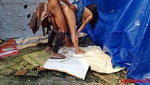 Isteri desi kampung dikongkek keras luar rumah di ladang oleh Localsex31. Video rasmi tunjuk kongkek desa mentah.