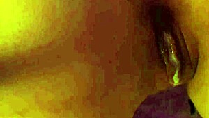 Пасынковая сестрёнка застукала меня врасплох в комнате, не удержался и отымел её жёстко - редхот фокс