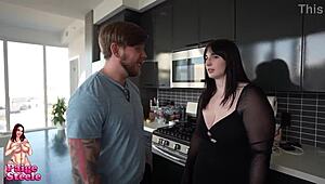 Hentai roleplay sa zvrhne na divoký doggystyle s veľkými prsiami v krátkom klipe