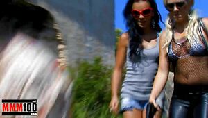 Esmer hatunla açık havada redneck pis seks denedin mi?