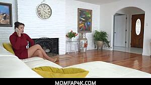 मॉमफैप4के - मिल्फ सौतेली माँ पेनी बार्बर झगड़े के बाद सौतेले बेटे से नरम टच के साथ सुलह