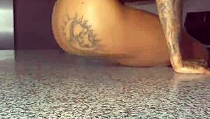 헤이, 내 베스트 프렌드 처음으로 박아!