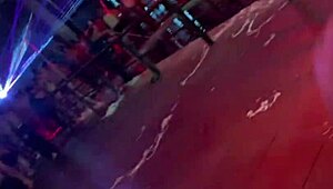 Sono andata a una festa e ho dato il culo subito lì! 🍑