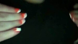 Compilação de Striptease Sexy com Peitos Grandes e Bunda 😘