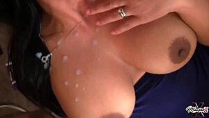 スコットがマキシンXの狭きつね穴をガン突き！セクシーランジェで曲線お尻もハメまくり