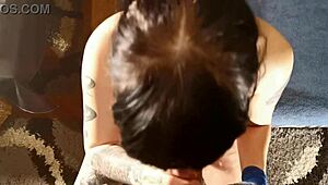 細身のゴス美女がワイルドなフェラチオ集をマスター HD