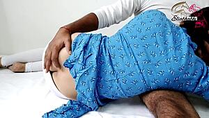 Intensivt hemmaknull med styvsyster i närbild action