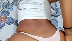 Anak saudara ipar pecah punggung makcik tanpa belas kasihan sebab pantat besar, keluarga tak boleh percaya