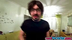 Voluptuous UK bitch IMEE nerdin kyrpää kovaa villin casting haastattelun aikana