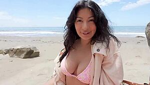 csaló sógornő cami strella keményen szopja a farkat a nudista strandon