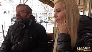 Florane Blond Coquine blir tilbudt til fremmed for hard anal action