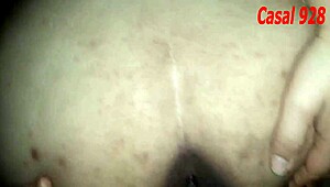 wil je zien hoe ik mijn vrouw en haar vriendin eet in homemade trio?