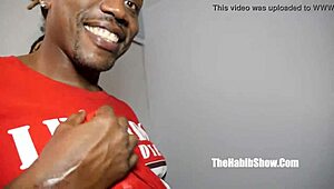 Vuile Freak BBW Slokt Monster Lullen van King Kreme en Redzilla in Wilde Scène