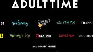 Girlsway buat aku tengok femdom pirang ikat Ashley Adams untuk fisting kasar muncrat!