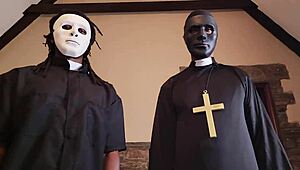 Wat geiler dan trio met non en priesters?