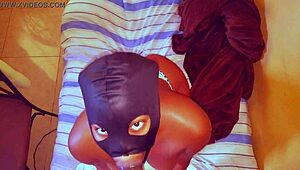 Sentindo emoção intensa enquanto enteada submissa faz deepthroat no meu pau grande até gozar na boca dela