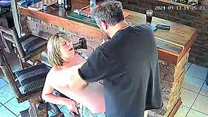 WTF, uhvatio sam ženu kako jebe mog najboljeg prijatelja, hoću da ih razotkrijem?