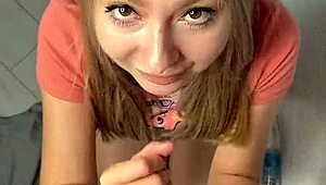 Dzień 34 wyzwania: onanizuję się, podczas gdy facet walczy z oporem orgazmu. Jak długo wytrzymałeś?