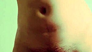 わー、デシティーン18+のホットガールがバイラルな濡れクリップ！😍