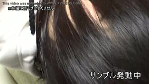 นักศึกษาสาวเอเชีย Mirai Chan พุ่งกระฉูดในเซสชั่นแตกในสุดมันส์