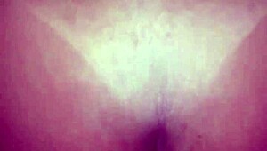 ¿Chica brasileña de cuerpo perfecto doblada para follar duro?