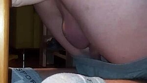 Jeg så bøsse 18+ teen ride dildo i lækker røv, totalt fedt