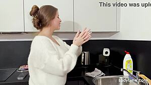 Malam Tidur Panas dengan Lady Lyne