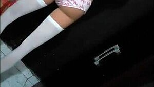 ボネキーニャのセックス玩具が可愛い新パンティで大暴れ