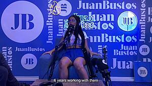 Вайолет Лавер бьёт свой рекорд, кончая жёстко с вибромашиной на подкасте Хуана Бустоса