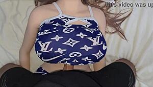 Adik saudara aku rehat pakai pyjama seksi, patut ke aku ambil kesempatan?