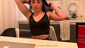 Almendra Gala에게 세게 박고 지저분한 블로우잡 해