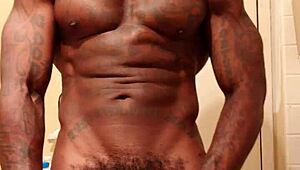 Wow, tämän ison mustan karvaisen kyrvän palvominen Hallelujah Johnsonilta on täyttä autuutta!