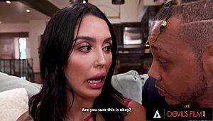 哇，Athena Anderson看老公干情妇Vanessa Sky！