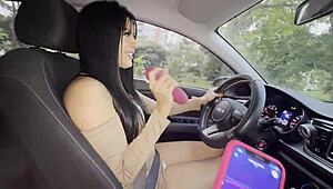 Vill May Hernandez går amok med offentlig onani i bilen! Rumpe tilbedelse på sitt beste!