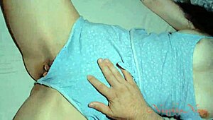 ibu tiri hisap batang aku sambil jalan malam