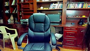 사무실 비서 애널 플레이 열정 집중 도전! 이탈리아 체코 믹스 프라이빗 공간