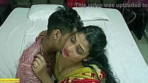 TV Mechanic Bangs Big Tits Divorced Bhabhi, So Hot! 🔥