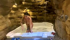 Lelaki tua kongkek gadis muda 18+ kuat dan tampar mukanya.