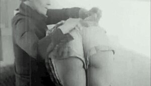 다크 랜턴 엔터테인먼트, 털 많은 밀프와 함께 뜨거운 레트로 포르노 공개