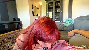 Minha amiga safada precisava de ajuda com inglês, mas levou uma foda em vez disso