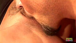 Retro par nyder vild sofa pikken i stuen