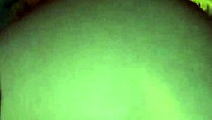 Wow, tengok isteri ini bongkok untuk creampie dalam sekarang!