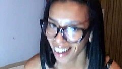 She provokes her followers and fans with sexy moves